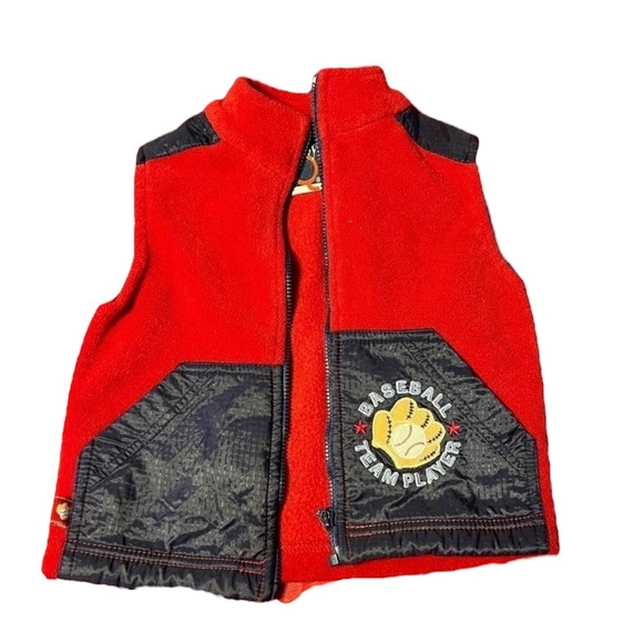 Boys 2 piece Bundle - Sweater and Vest Sz. 12-18 Months - Picture 4 of 10